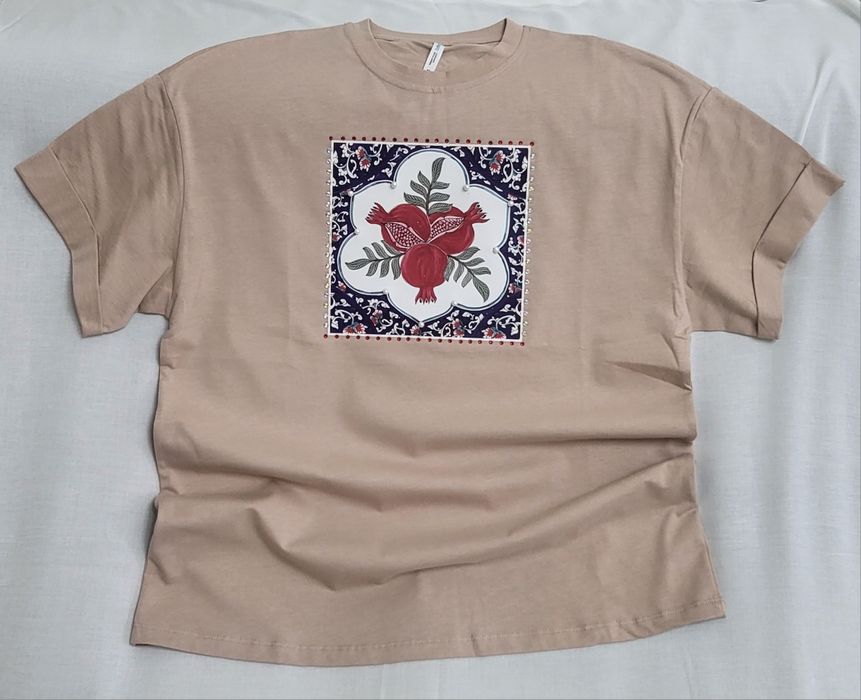 Женские и мужские футболки эксклюзивные