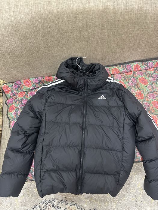 Зимняя куртка adidas M пуховик