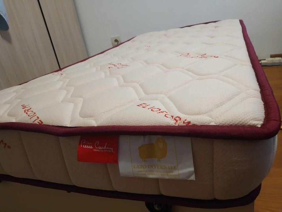 Дървена бебешка кошара + матрак