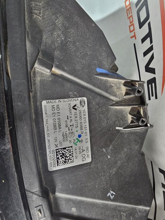 Far stanga led Renault Austral dupa 2022 cod 260606388R