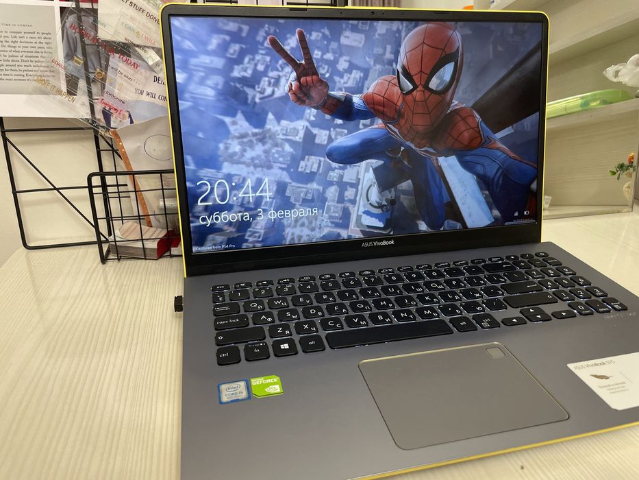 Asus Vivobook ноутбук