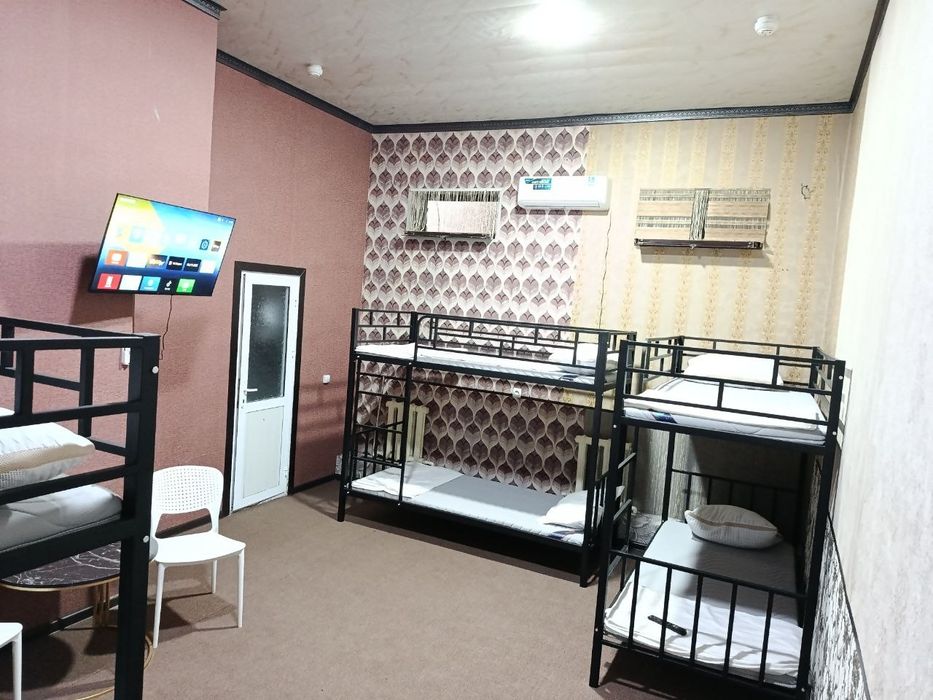 Mehmon uyi 40 kishilik