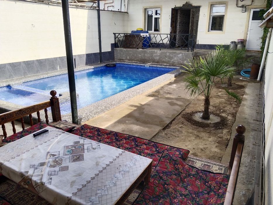 Dacha oq toshdan