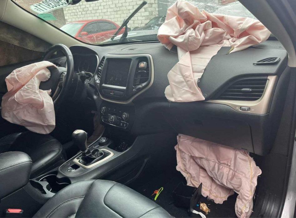 Ремонт и Възстановяване На на гръмнали табла и еърбеци