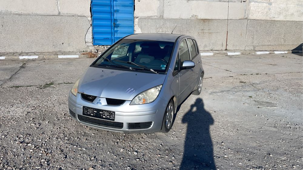 Mitsubishi Colt 1.1 бензин 4 врати 2005 на части