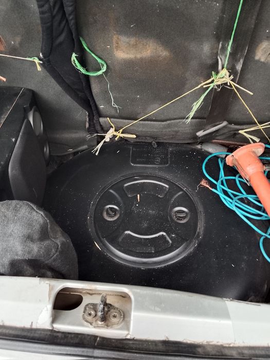 Спарк сотилади йили 2012 йил нархи 4500 ками бор келишамиз