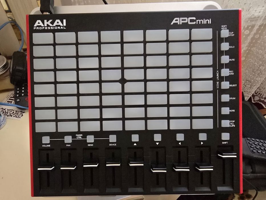 Akai mini mk2 midi