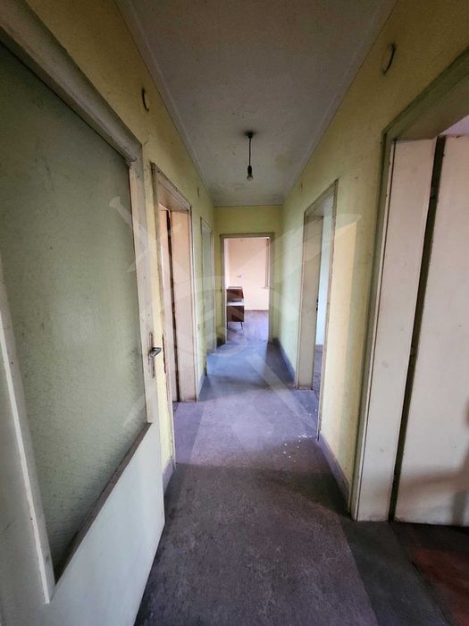 Продава се Къща в с. Мало Конаре, Област Пазарджик - 198 кв.м за 188 €/кв.м - Снимка #6