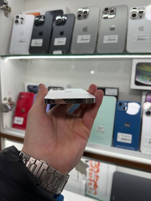 Iphone 12 Pro sotiladi