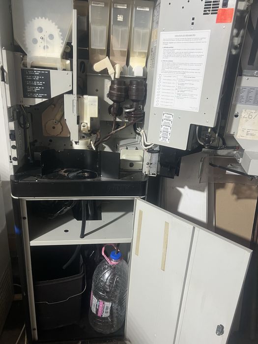 Вендинг автомат за кафе