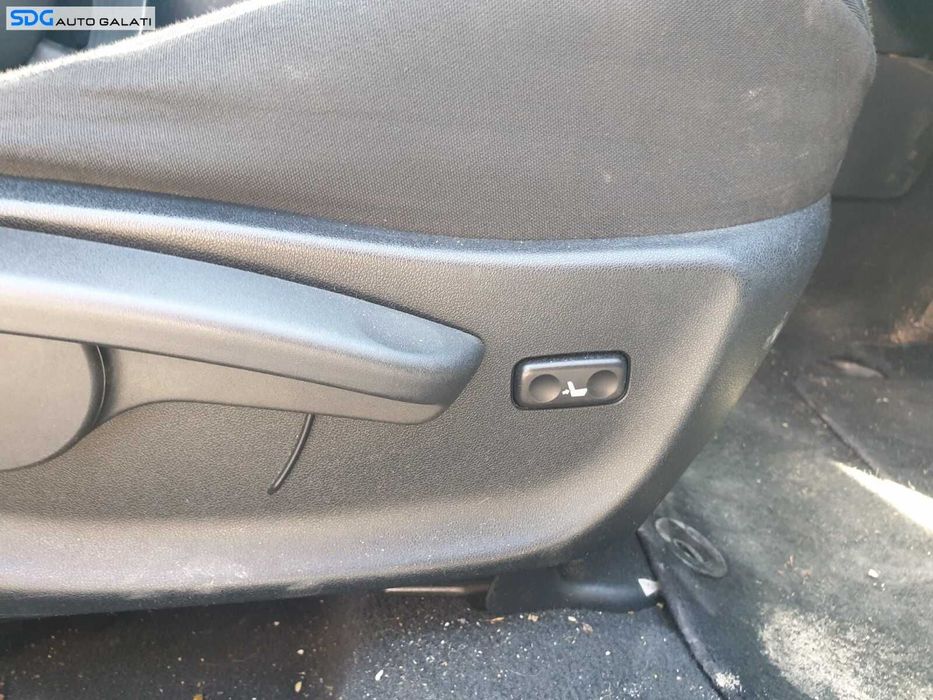 Scaun Textil Fara Incalzire Dreata Fata Pasager Toyota Avensis 3 Facelift T27 2009 - 2018