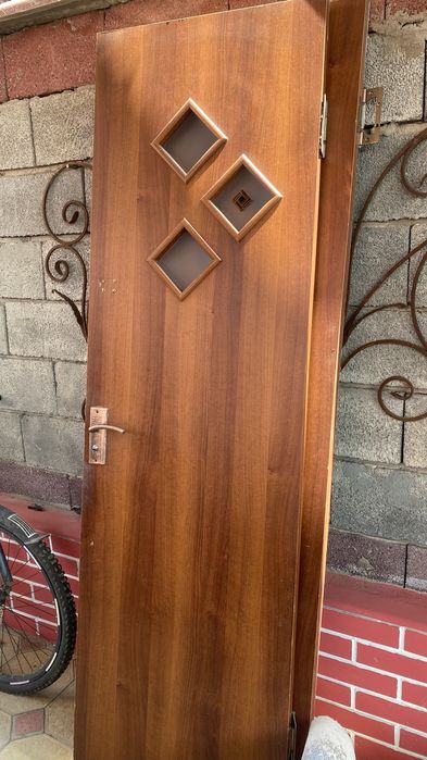 Двери межконатный