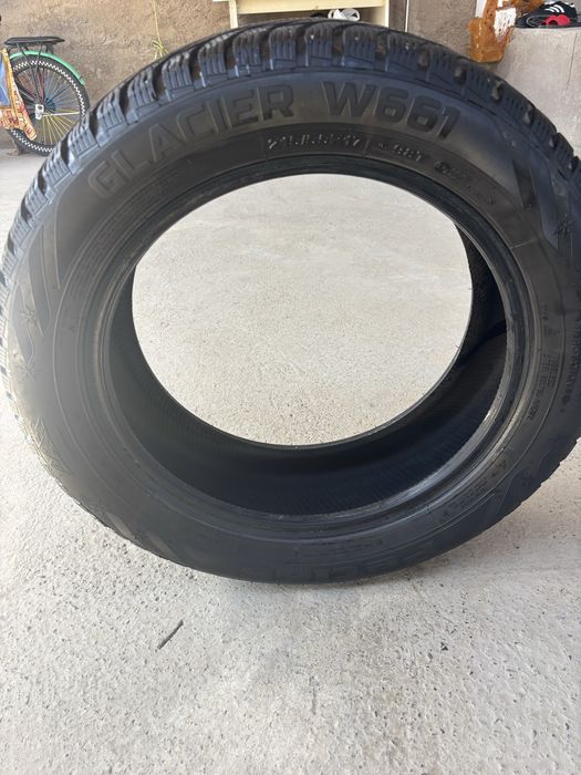 баллон размер 215/55 R17  зимние