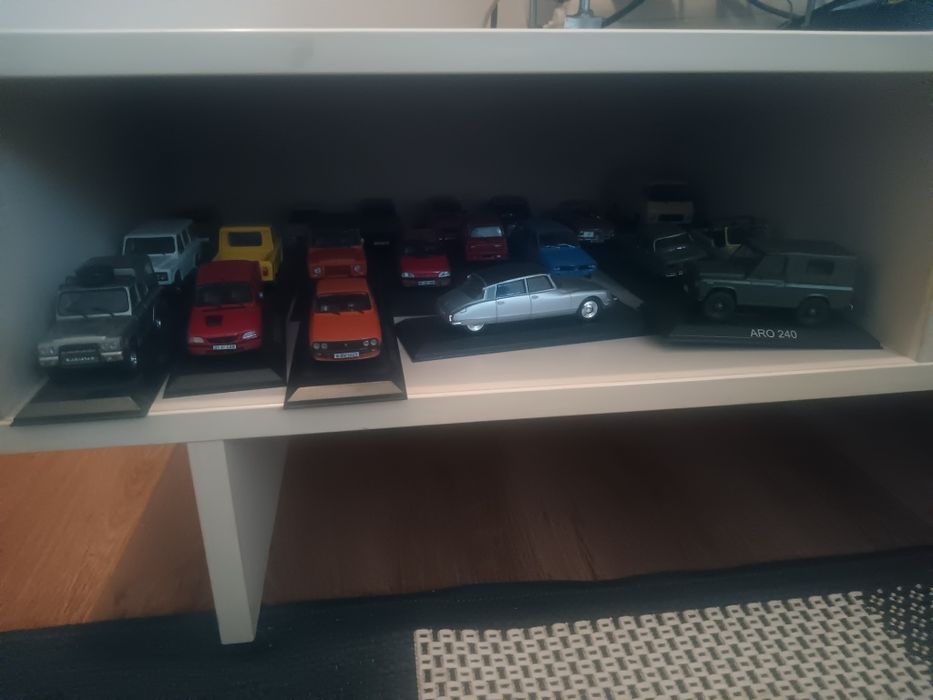 Vând machete,prețul la telefon