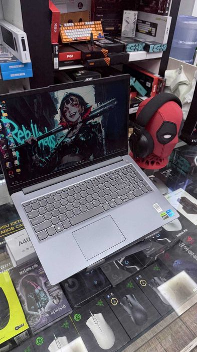 CPU: i5-12450 HX/Rtx 4050 holati ideal d5 16/512gb