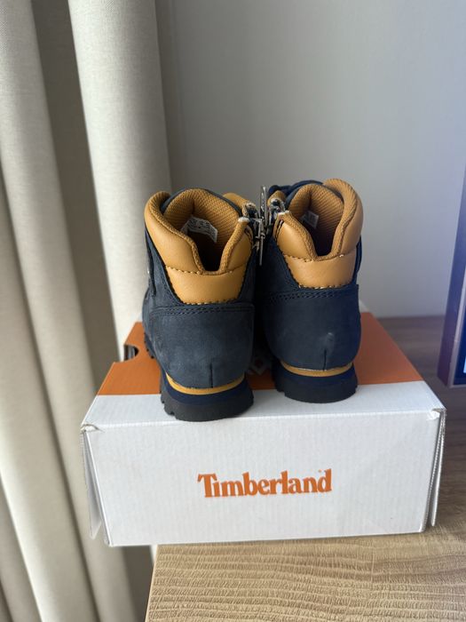 Чисто нови детски зимни боти Timberland, размер 26