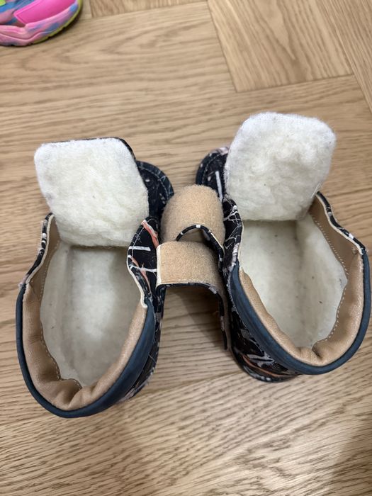 Tiny Toes, marime 24