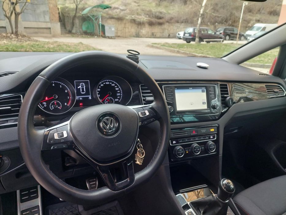 VW Golf Sportsvan 1.4 TSI 2017 – 150 к.с. - 6 с.к. – 105,000 км
