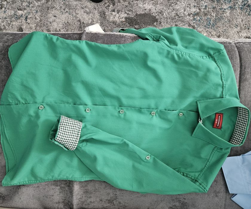 Vând cămăși noi, băieți, 12 ani