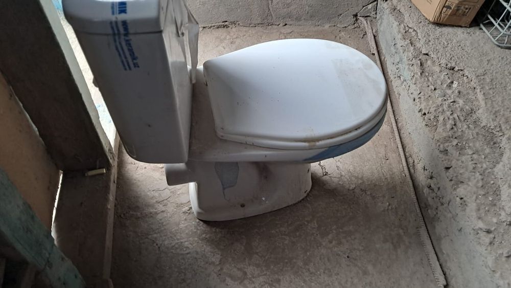 Продам унитаз новый