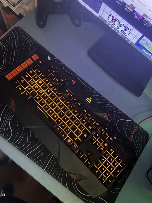 Геймърска клавиатура Canyon