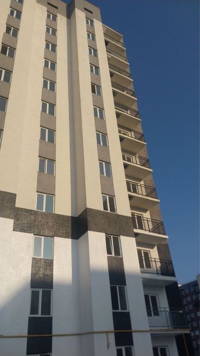 Travertin fasad malyarka ishlarini qilamiz brigada bor.