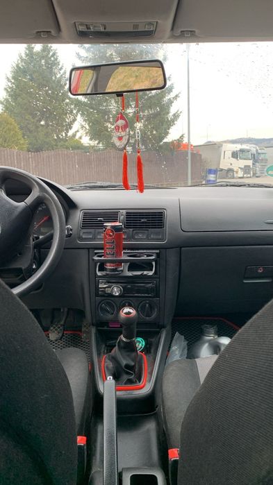 Vând golf 4 1.6 16 valve