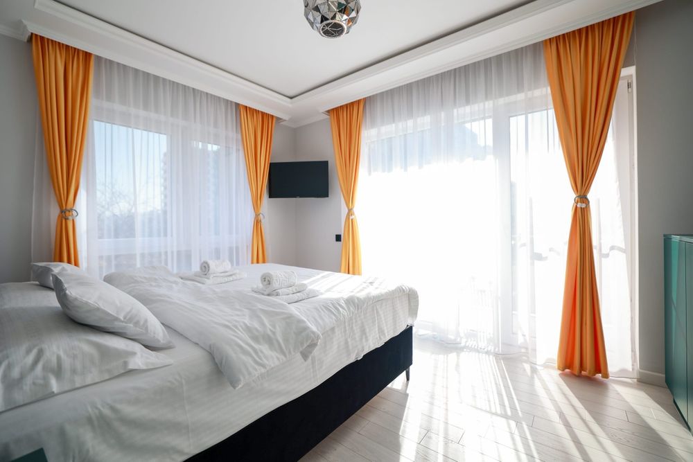 Dau in chirie apartament de lux pe termen lung