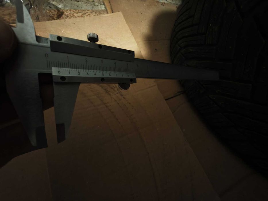 Michelin Alpin 6 215 55 17 dot 3518 зимни гуми