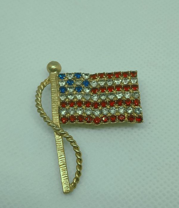 Коллекционые значки из Америки (оригинал).