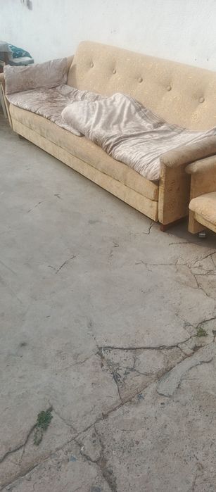 Продам диван и 2 кресла