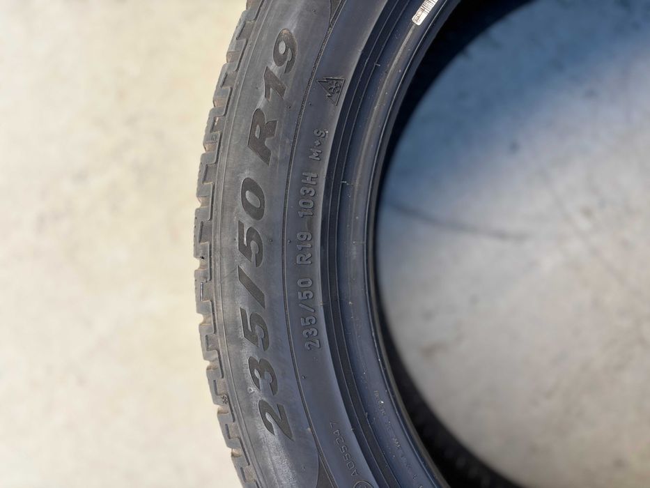 Pirelli 235/50R19- Stare foarte buna, livrare rapida, garantie!