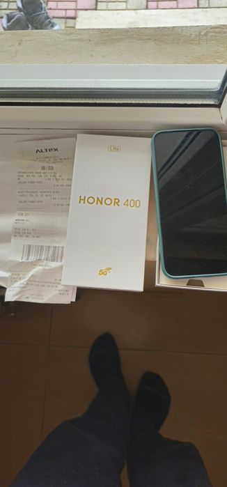 Vând honor 400 lite