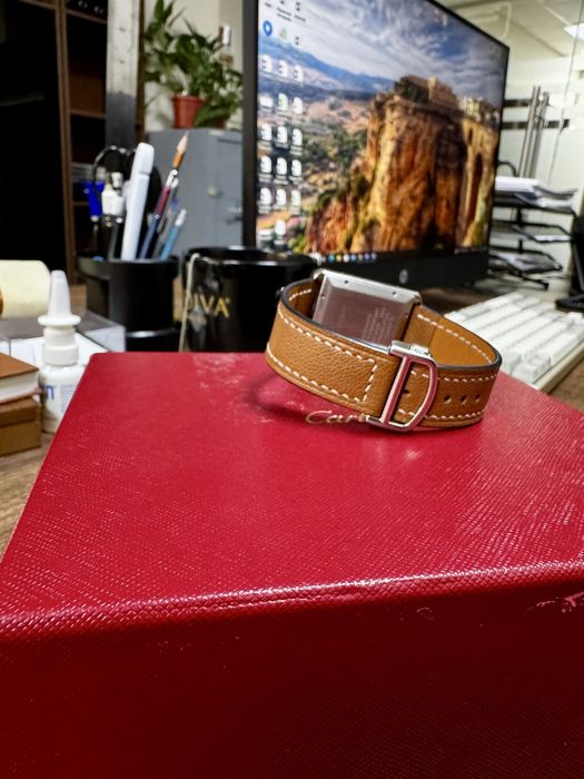 Часы Cartier Tank Must XL