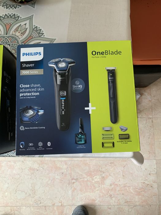 Philips Shaver 7000 series + OneBlade