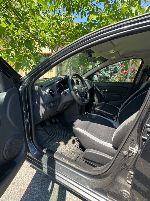 Dacia Logan Stepway, 1.0 TCE GPL + Benzina