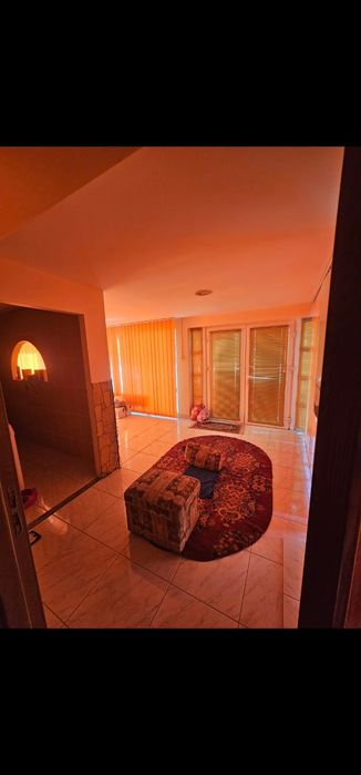 Vand apartament parter barlad