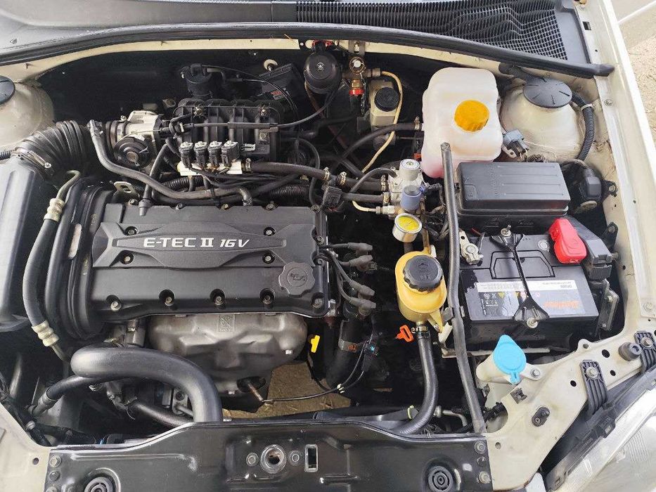 Chevrolet Lacetti 2013 года, пробег - 150 000 км