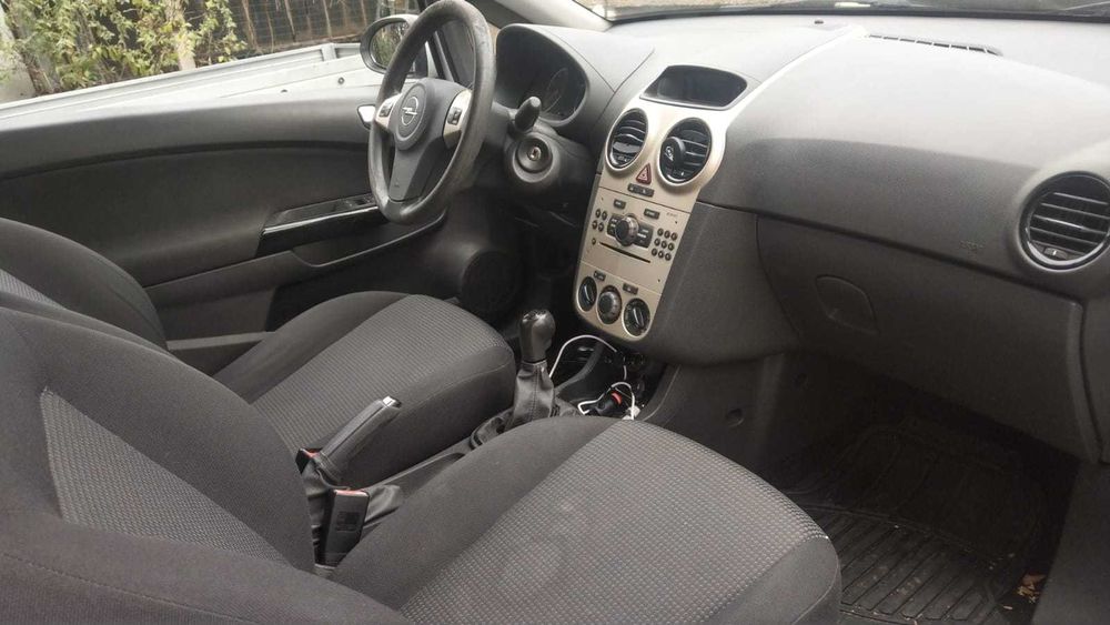 Opel Corsa D 1.0 2009
