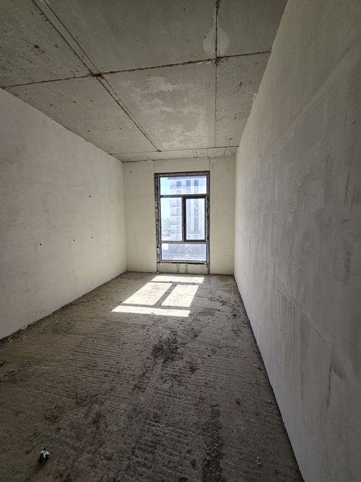 Срочно продаётся шикарная 3комнатная квартира на 3этаже в 9этажной кир