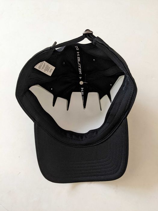 Under Armour USA Flag Logo 2.0 мъжка черна  шапка от Сащ