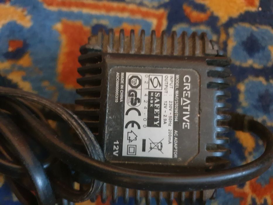 Adaptoare de priza/ încărcătoare/ transformatoare