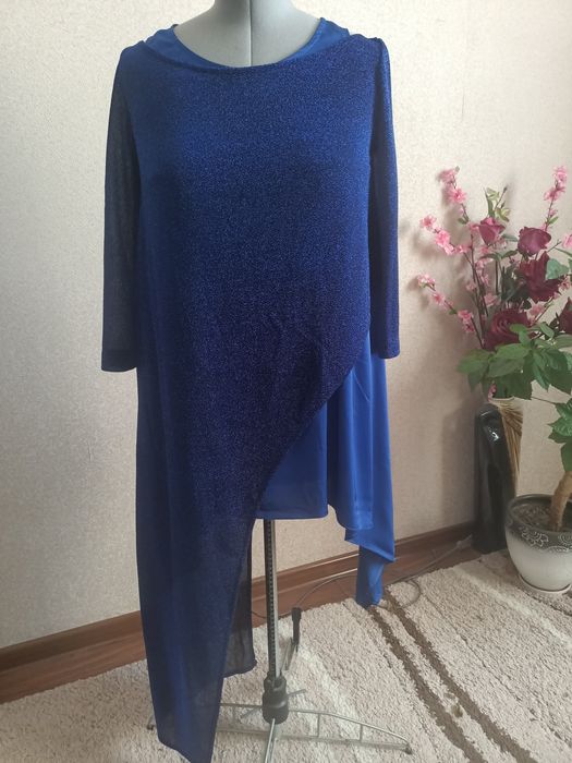 Продам.вечерние вещи.