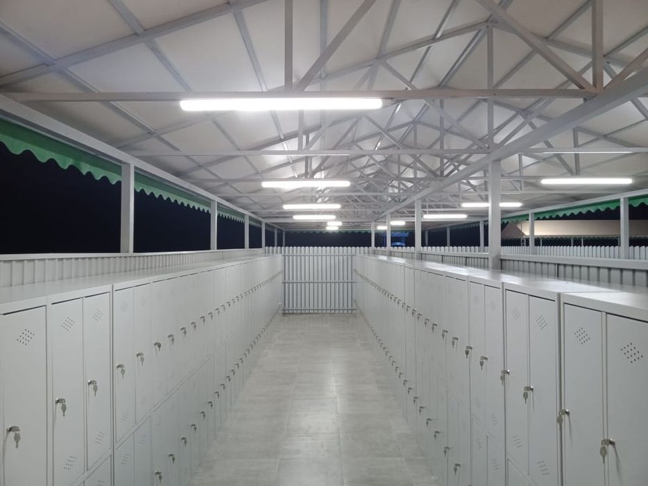 Сейфы, стеллажи, шкафы для раздевалок