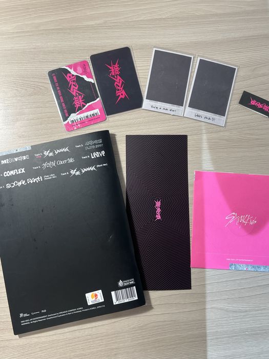 kpop альбом Stray kids ROCK-STAR