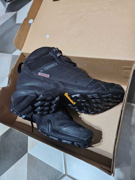 Ghete Adidas Terrex Marime 40.5