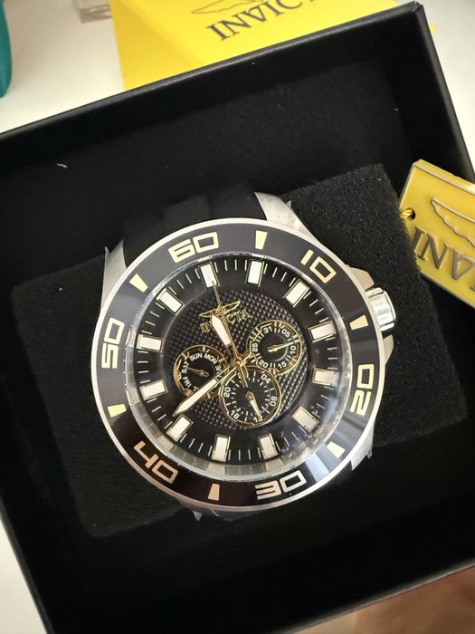 Часовник Invicta Pro Diver