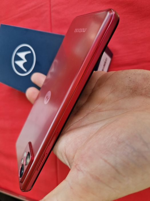 -Motorola Moto G32, Red-Rosu 256Gb, 8Ram ca Nou ireprosabil poze reale doar telefonul si cutia nici o restrictie nici o reperatie/interventie