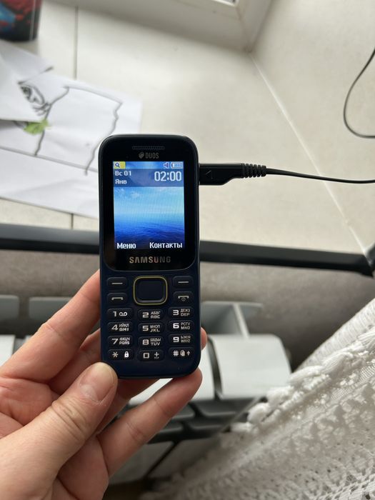 Телефон кнопочный Самсунг дуос