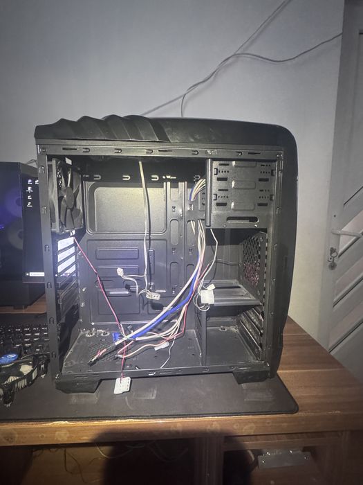 Carcasa de calculator + cooler